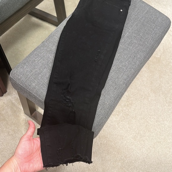 Black distressed skinny - Picture 3 of 5
